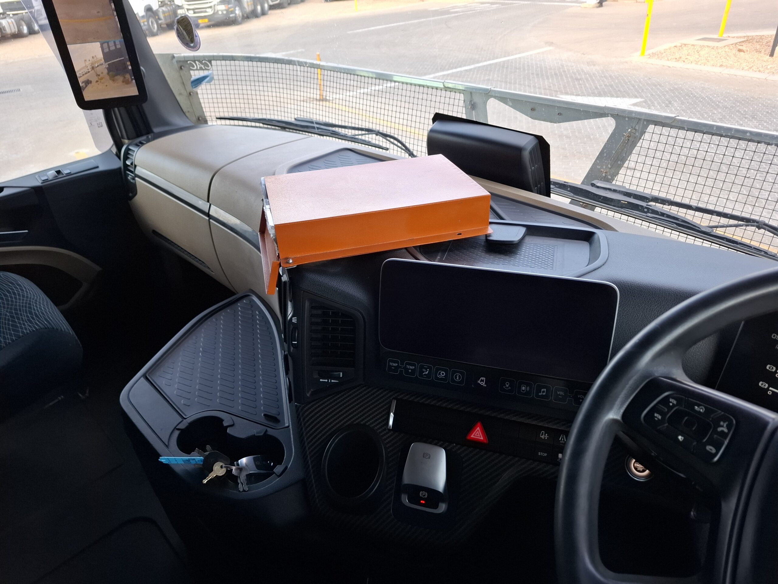 
								2021 Mercedes Benz 2652 6×4 full									