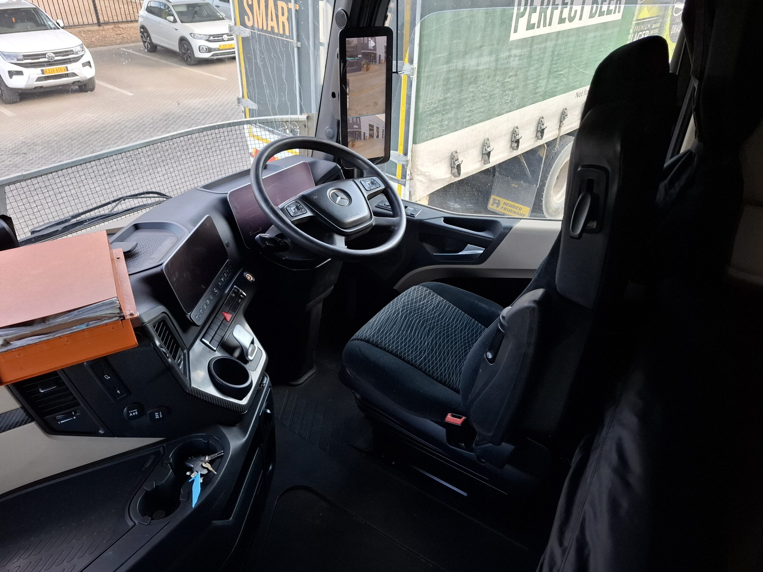 
								2021 Mercedes Benz 2652 6×4 full									