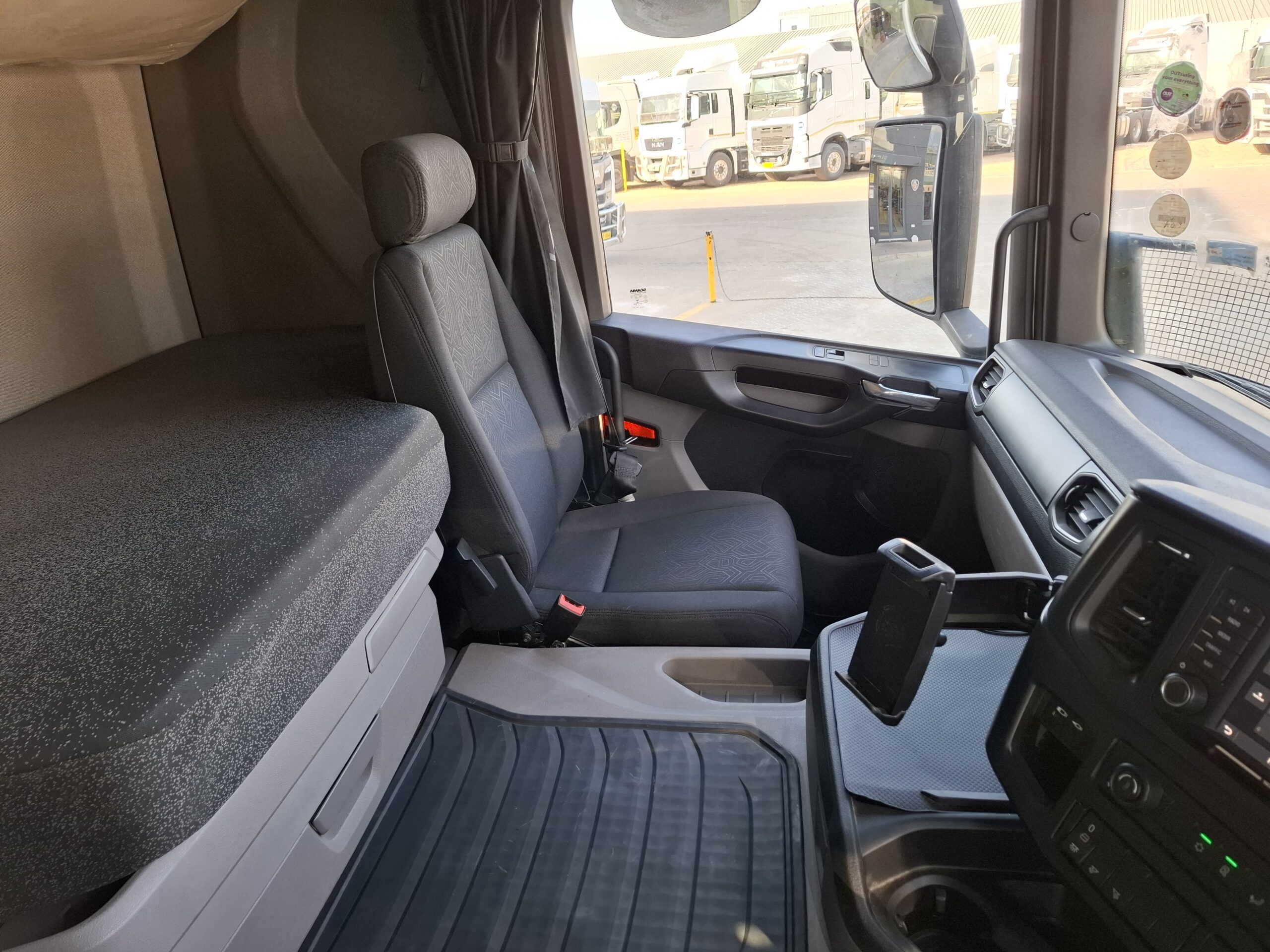 
								2022 Scania G460 full									